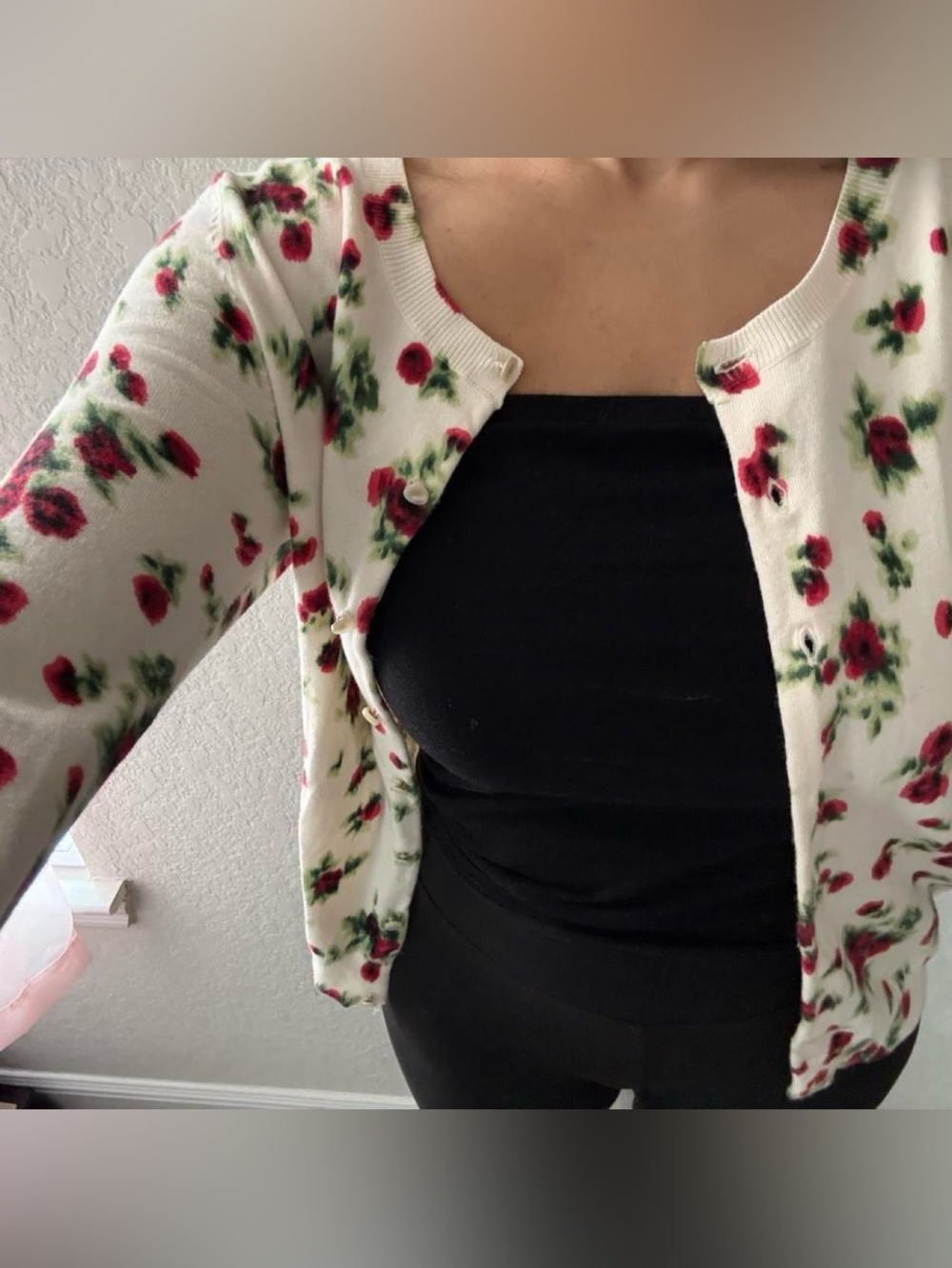 Cardigan - Picture 2 of 7